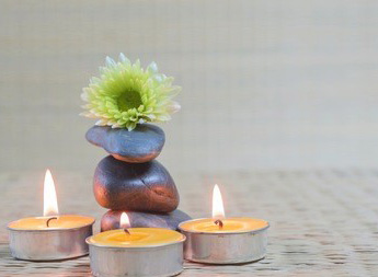 如何通过穴位按摩的方法来养护五脏